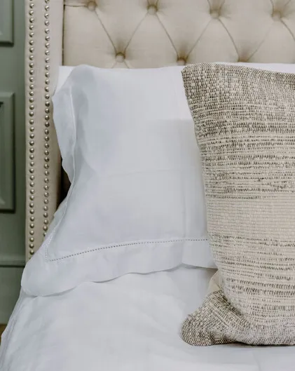 Eva White Bed Linen Set with Hemstitch detailing