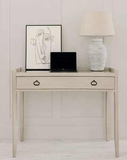 White washed rippled lamp