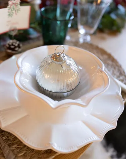 Exquisite Silvered Glass Candle Pot i (Small) Cedar scent